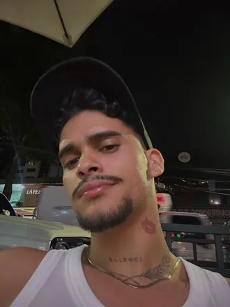 OnlyFans account  u183407040 header 2