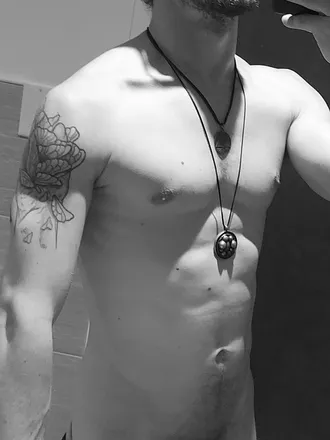 OnlyFans cuenta aneasynight header 2