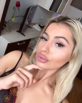 OnlyFans cuenta sirenomellie avatar 1