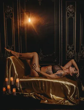 OnlyFans account  nomadicpassion header 2