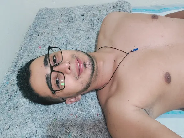 OnlyFans cuenta shelver18 header 2