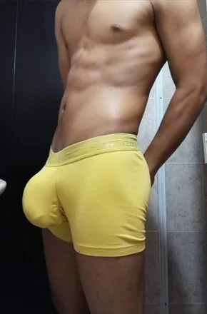 OnlyFans cuenta axelale73620909 header 2