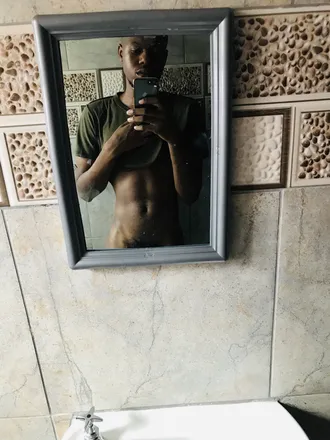 OnlyFans cuenta prettyblackboy12 header 2
