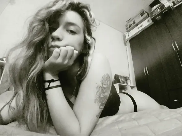OnlyFans cuenta tiafloresss avatar 1