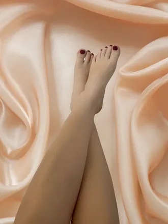 OnlyFans cuenta ellehasnicefeet header 2
