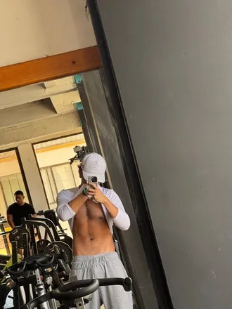 OnlyFans cuenta mr_26roman header 2