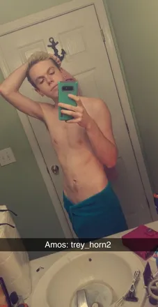 OnlyFans cuenta trey0322 header 2