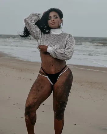 OnlyFans cuenta reneeblimgiz1 header 2