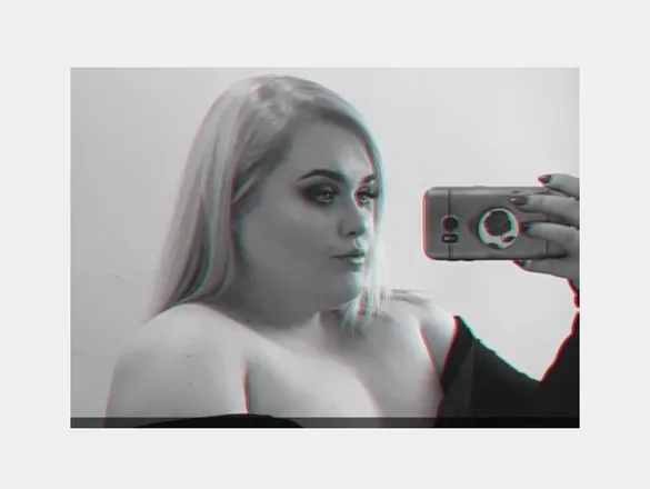 OnlyFans account  courtneexxx header 2