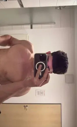 OnlyFans cuenta oleksandrbond avatar 1