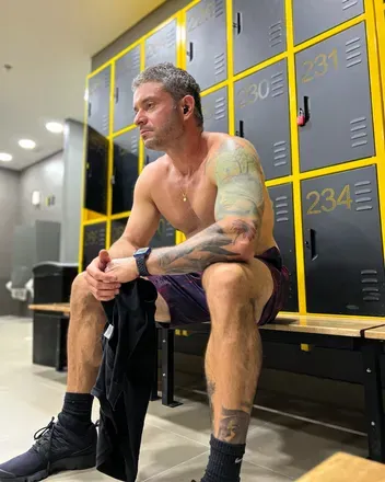 OnlyFans cuenta oliveiranetto header 2