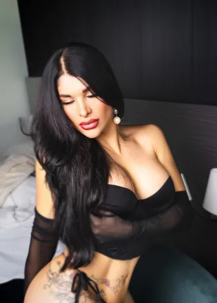 OnlyFans cuenta carameloreal header 2