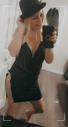 OnlyFans account  mamasgotback avatar 1