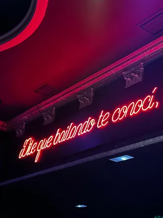 OnlyFans account  dilequebailandoteconoci header 2
