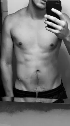 OnlyFans cuenta trevorcorrell avatar 1