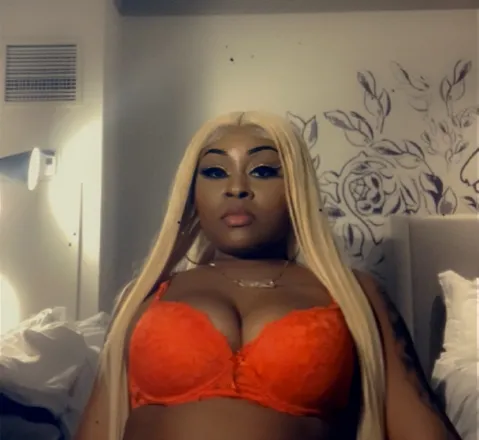 OnlyFans cuenta sexyforeign23 header 2