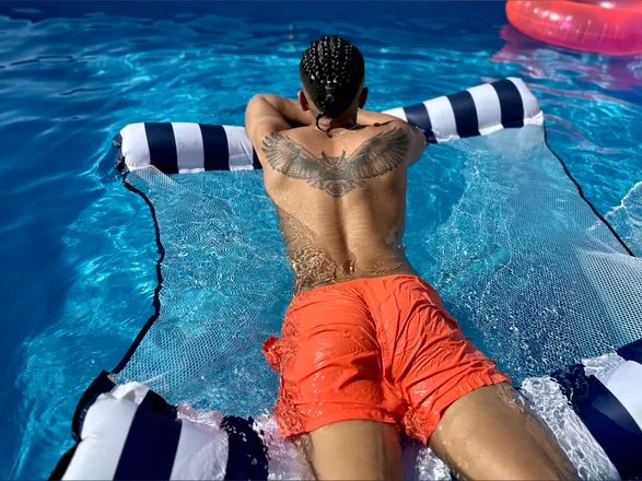 OnlyFans account  latinodefuego header 2