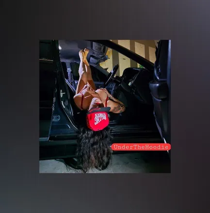 OnlyFans account  underthehoodie header 2