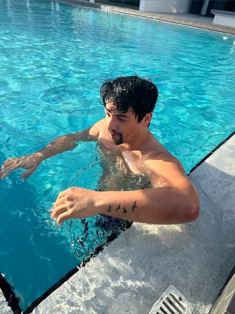 OnlyFans cuenta eddielopezonly header 2