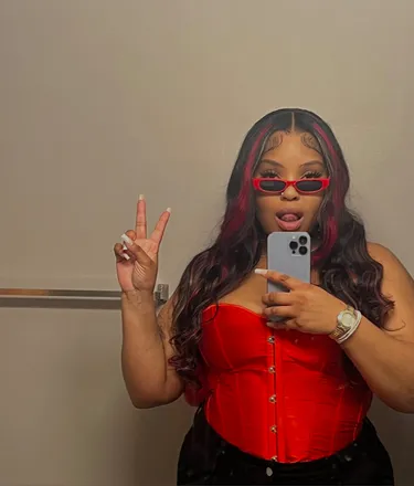 OnlyFans cuenta nythecreator header 2