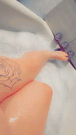 OnlyFans cuenta prettypuss21 header 2
