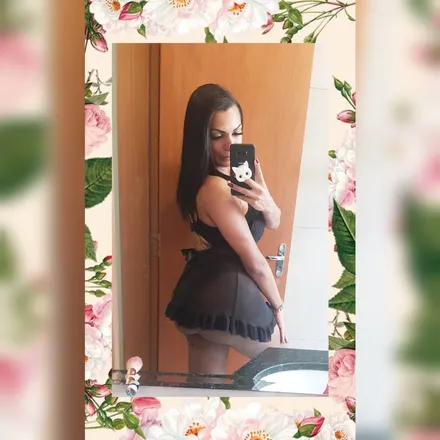 OnlyFans cuenta laraferraribrazilian header 2
