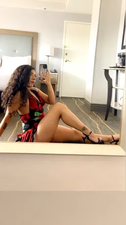 OnlyFans cuenta celestevega69 header 2