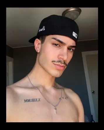 OnlyFans cuenta lebaneseboy_xxx avatar 1