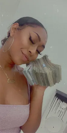 OnlyFans cuenta millkaccountant avatar 1