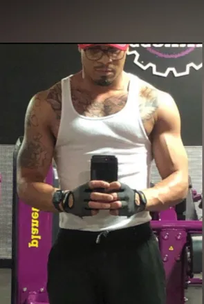 OnlyFans account  the_manuel_villa header 2