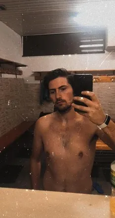 OnlyFans cuenta simoncollolungo header 2