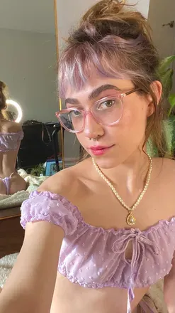 OnlyFans cuenta shades.of.violet avatar 1