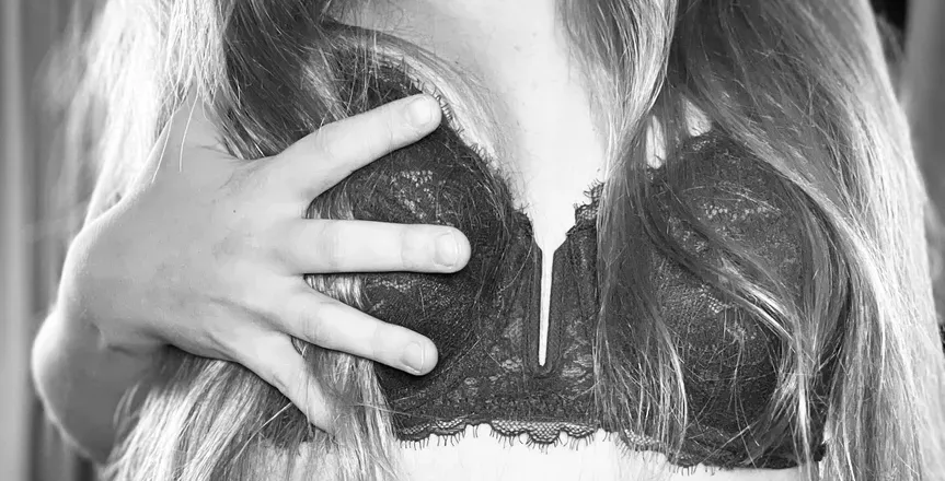 OnlyFans account  xx_sydneyrose header 2