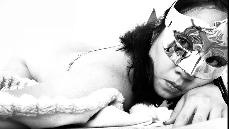 OnlyFans cuenta caro.indigo header 2
