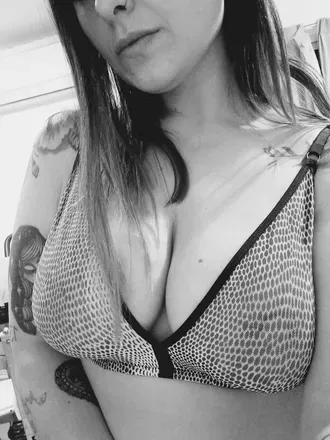 OnlyFans cuenta cristaltattooedlady avatar 1