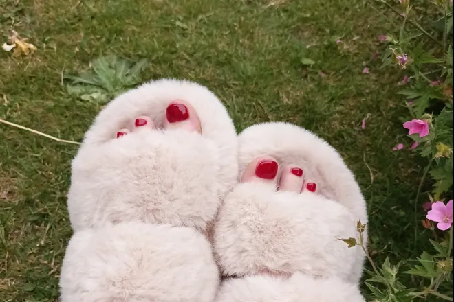 OnlyFans cuenta calcifeet header 2