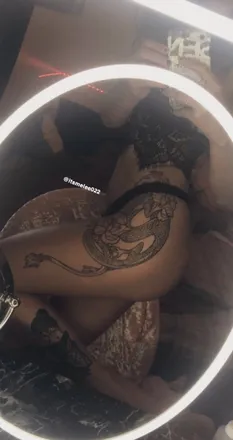 OnlyFans cuenta itsmeleee022 header 2