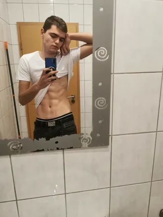 OnlyFans account  filev99 header 2