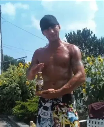 OnlyFans cuenta crownedking76 avatar 1