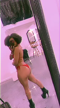 OnlyFans cuenta xo_zenith_xo header 2