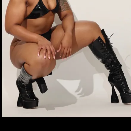 OnlyFans cuenta missmochachino header 2