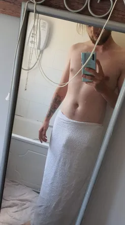 OnlyFans cuenta broken_but_gucci header 2