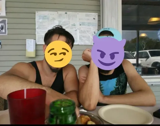 OnlyFans cuenta bones_smugglers header 2