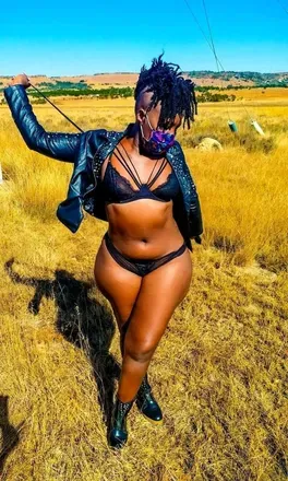 OnlyFans cuenta thatmbali avatar 1