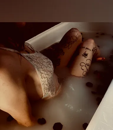 OnlyFans cuenta lucky_u22 header 2