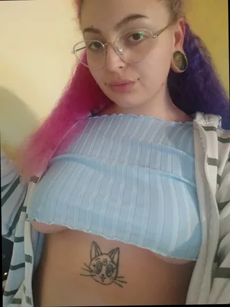 OnlyFans cuenta pinkypsychounicorn header 2