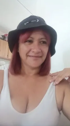 OnlyFans cuenta yolisanfeet header 2
