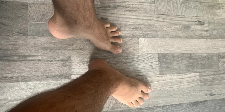 OnlyFans cuenta mikesfeet99 header 2