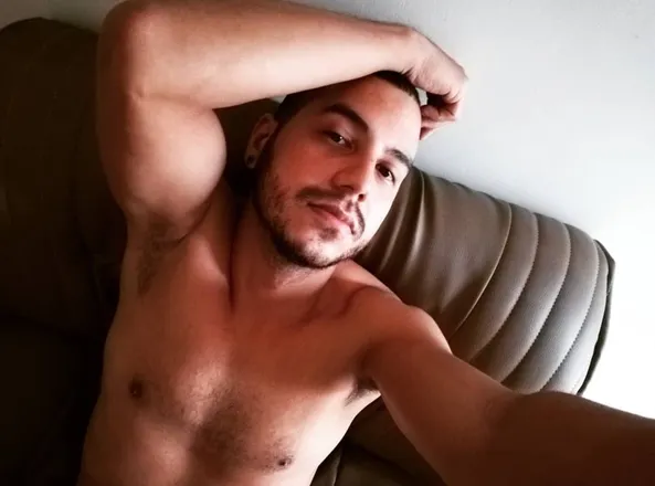 OnlyFans cuenta itsme_felo header 2