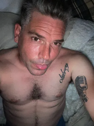 OnlyFans cuenta mikeytberg header 2